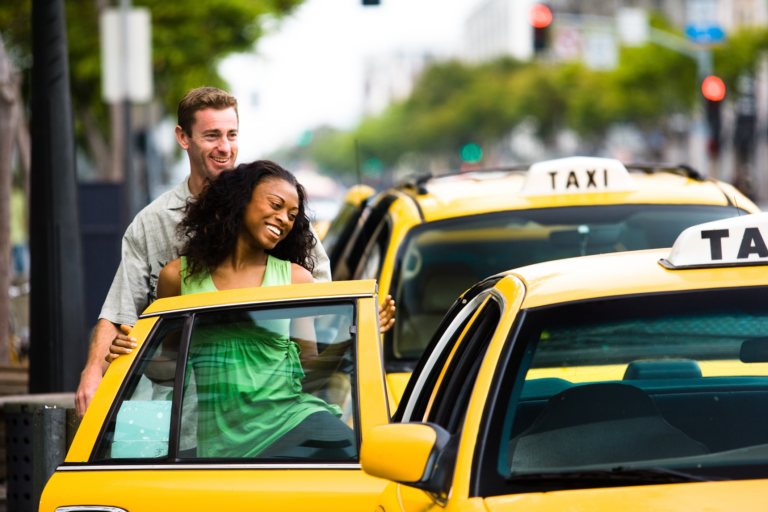 How Much Do UK Taxi Drivers Really Earn in 2025?