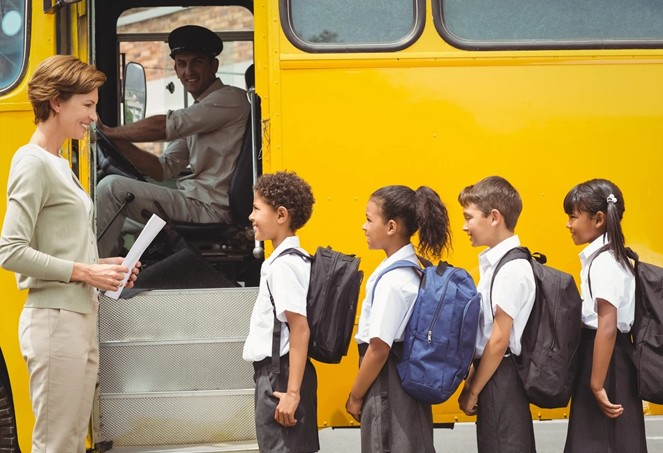 Managing Safety When Transporting School or Community Groups